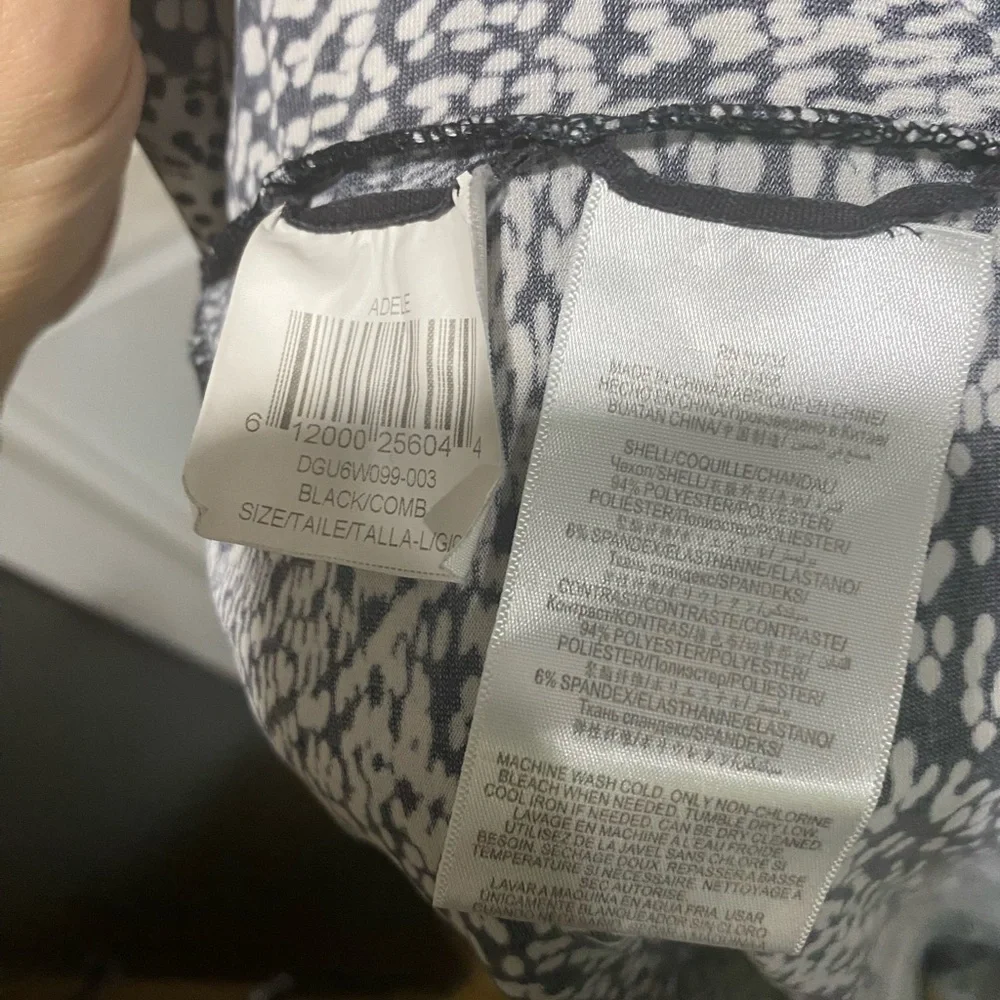 BCBGMaxAzria Patterned black and white Long Sleeve Wrap Dress - Picture 4 of 4